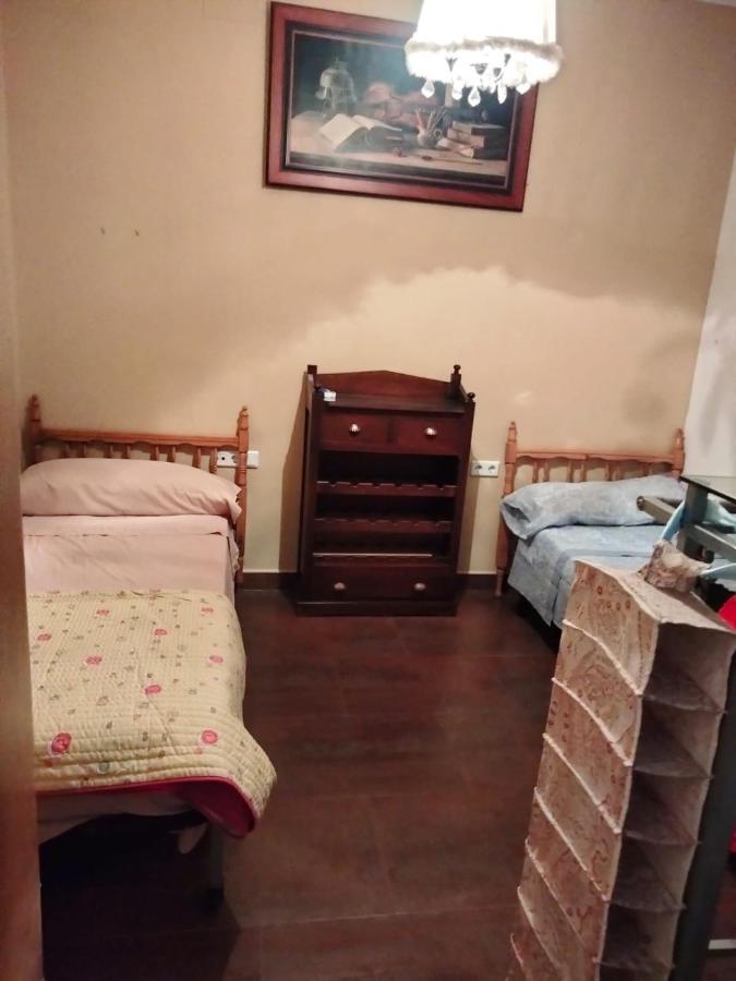 Apartamento En Pleno Centro De Marchena 3 Dormitorios 3 Banos Privados מראה חיצוני תמונה