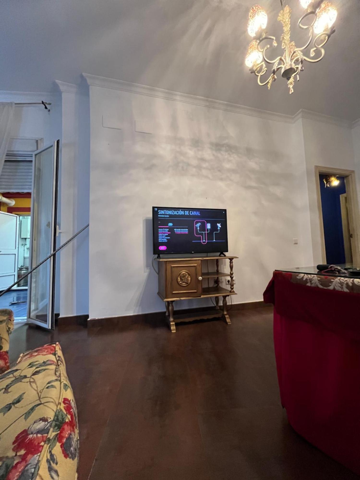 Apartamento En Pleno Centro De Marchena 3 Dormitorios 3 Banos Privados מראה חיצוני תמונה