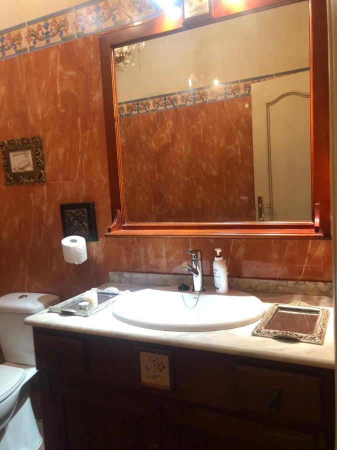 Apartamento En Pleno Centro De Marchena 3 Dormitorios 3 Banos Privados מראה חיצוני תמונה