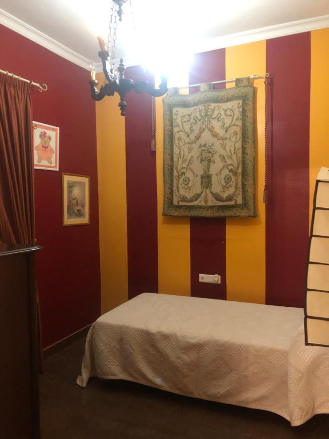 Apartamento En Pleno Centro De Marchena 3 Dormitorios 3 Banos Privados מראה חיצוני תמונה